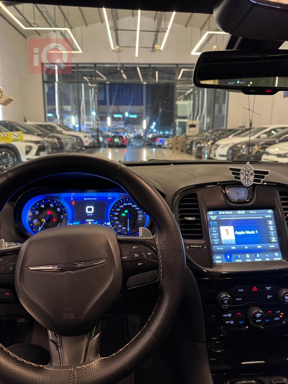 كرايسلر 300